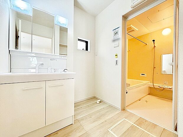 身支度もスムーズにおこなえる脱衣場