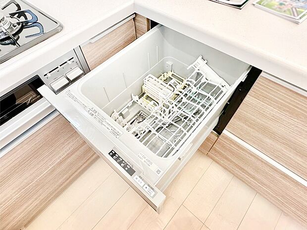 面倒なお片づけは食洗機にお任せ!家事の負担が減って、時間にも気持ちにもゆとりができます。