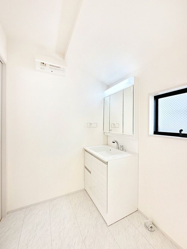 上質な洗面空間がゆとりの時間を演出