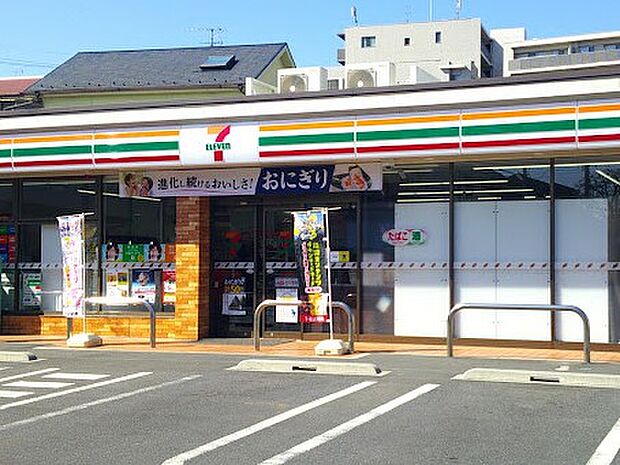 コンビニ 220m セブン-イレブン さいたま日進駅東店