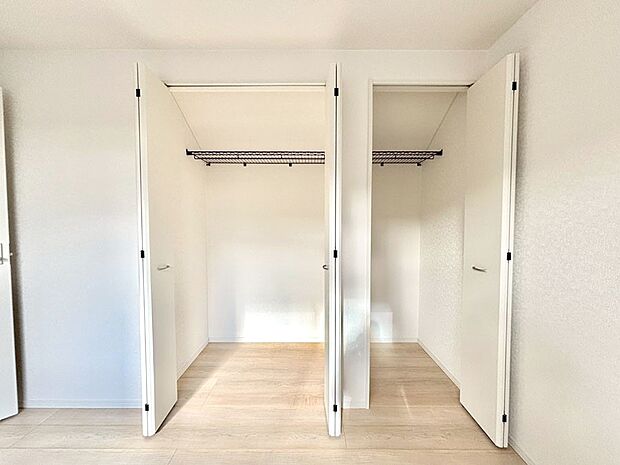 たっぷりの収納スペースで快適に暮らせそう