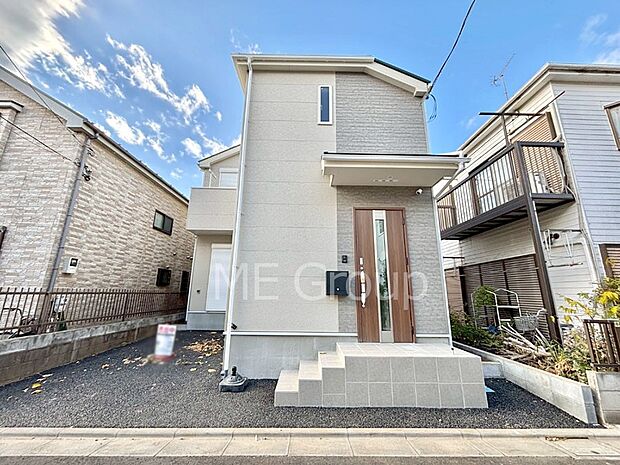 洗練された外観、上質な住空間が広がる室内は永く安心して過ごせる住居です。 