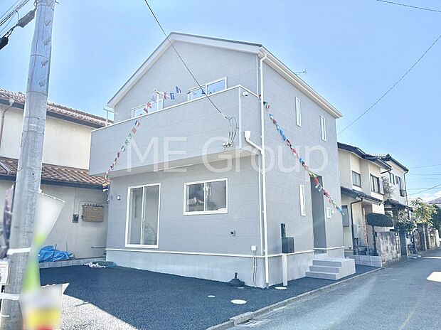 溢れる陽光でご家族の笑顔も輝く