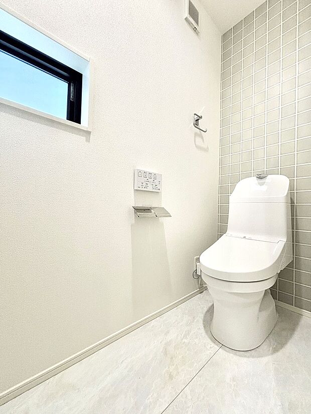 トイレは1階と2階それぞれに配置されていてとても便利です。