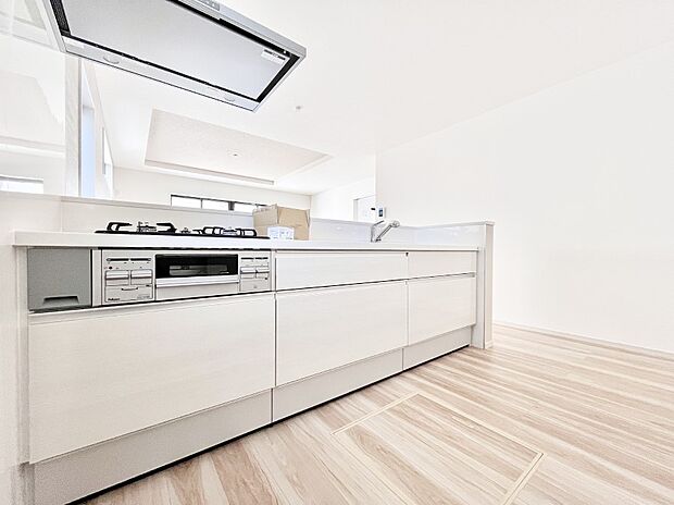 広々とした使い勝手の良いキッチンで日々のお料理も楽しくなりそう