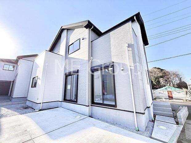 溢れる陽光でご家族の笑顔も輝く