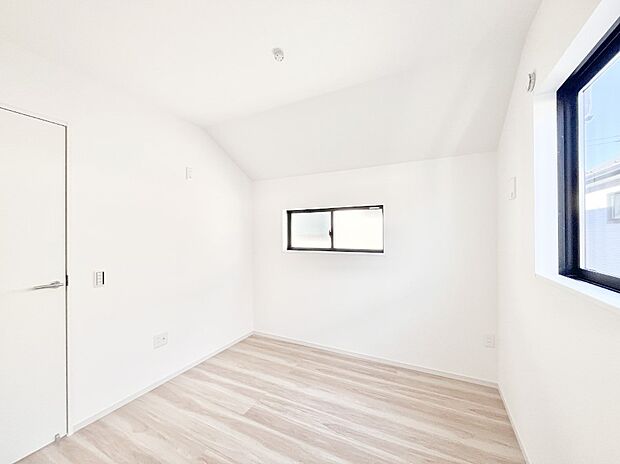 2面採光を確保した明るい空間。家族みんなが快適な暮らしを実現する設計です。