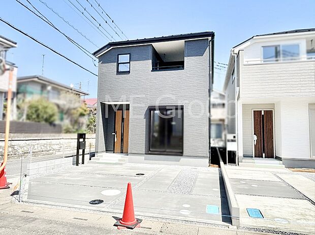 洗練された外観、上質な住空間が広がる室内は永く安心して過ごせる住居です。