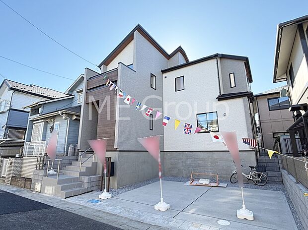 溢れる陽光でご家族の笑顔も輝く