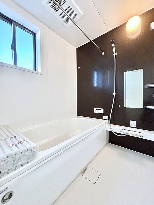 一日の疲れを癒やす大切なバスタイム。ゆっくりとお風呂を楽しんで疲れをとりたいですね!