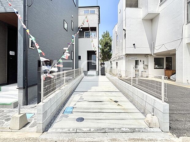 たっぷりの陽光と心地よい風が舞い込む住まい