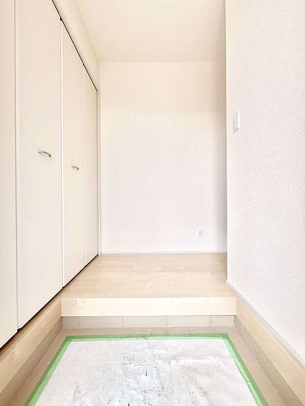 家族の帰宅やお客様をあたたかく迎える玄関