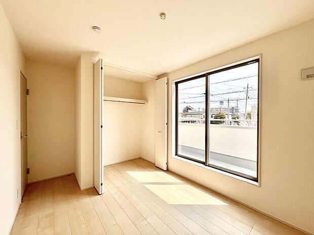 収納が充実しているので居住スペースを広々使えます