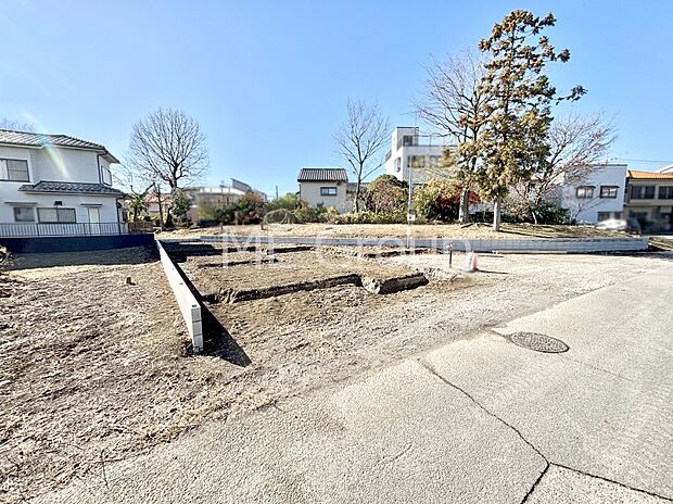 たっぷりの陽光と心地よい風が舞い込む住まい