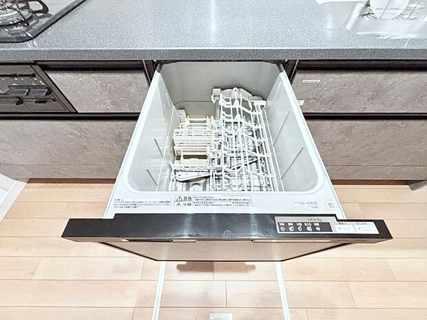 面倒なお片づけは食洗機にお任せ!家事の負担が減って、時間にも気持ちにもゆとりができます。