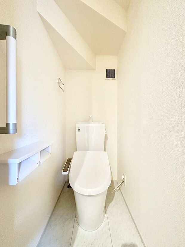 トイレは安心の2箇所！朝のバタバタも一安心です。 