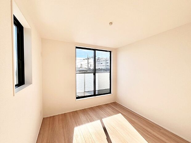 子ども部屋にぴったりの明るい空間。