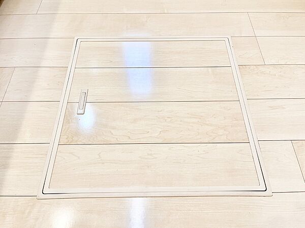 床下収納付き！日用品・非常用品の収納にも大活躍。