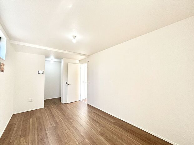 子供部屋にもおすすめな収納スペースたっぷりの居室