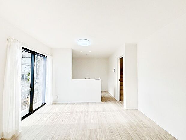 ご家族が自然と集まり、賑やかな笑い声で包まれる憩いの空間になりそうですね！