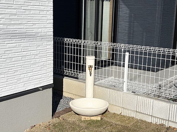 ガーデニングやお掃除に便利な外水栓