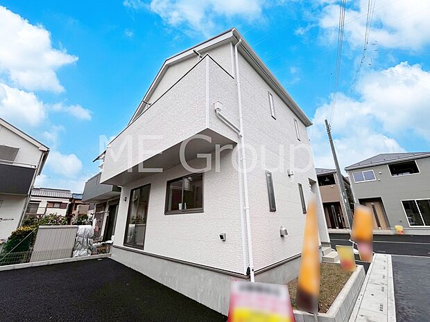 溢れる陽光でご家族の笑顔も輝く