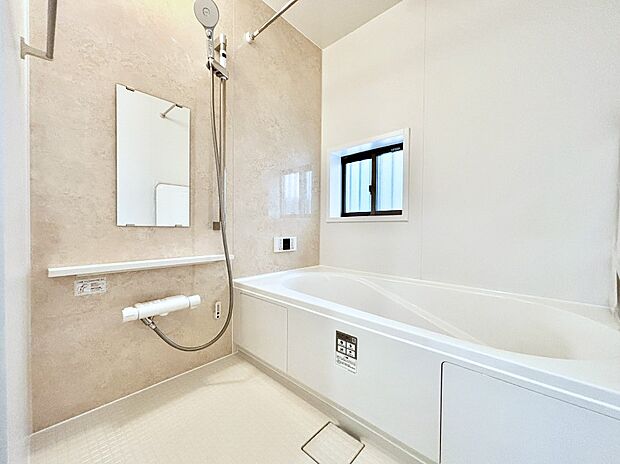 一日の疲れを癒やす大切なバスタイム。ゆっくりとお風呂を楽しんで疲れをとりたいですね!