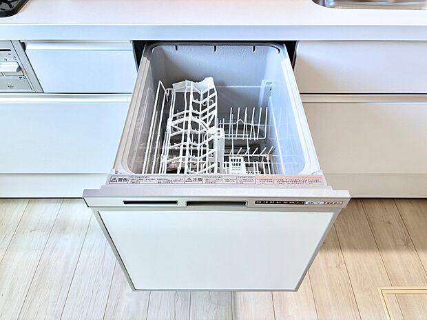 面倒なお片づけは食洗機にお任せ!家事の負担が減って、時間にも気持ちにもゆとりができます。