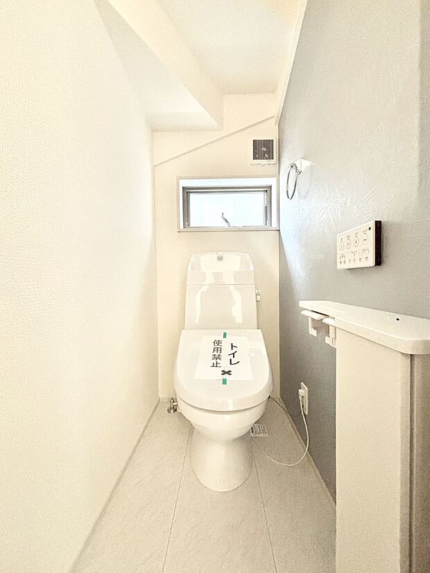 トイレは1階と2階それぞれに配置されていてとても便利です。