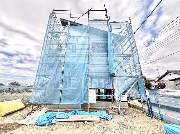 溢れる陽光でご家族の笑顔も輝く