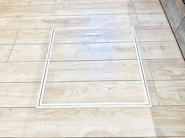 床下収納付き!日用品・非常用品の収納にも大活躍。