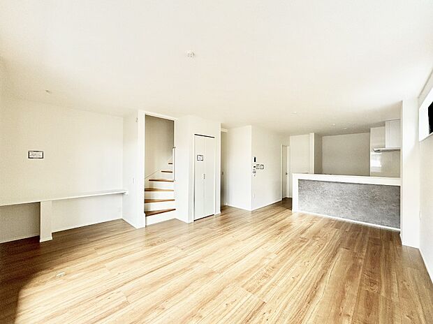 どこにいても家族のつながりを感じられるコミュニケーションリビング。