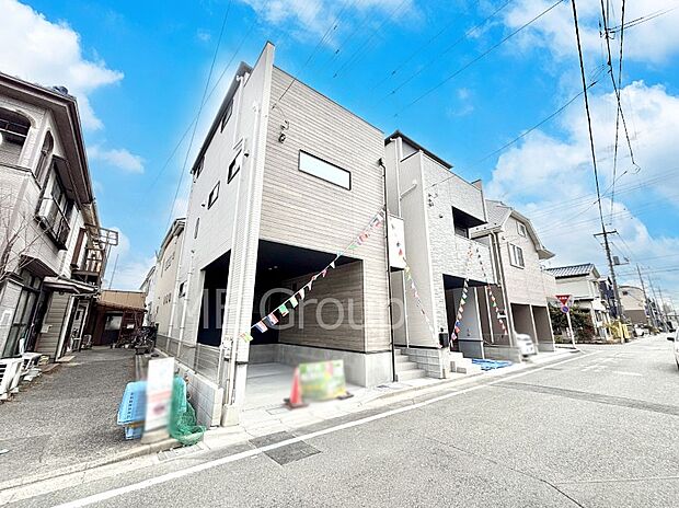 前面道路はきちんと整備されています