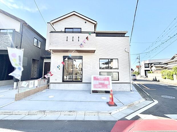洗練された外観、上質な住空間が広がる室内は永く安心して過ごせる住居です。