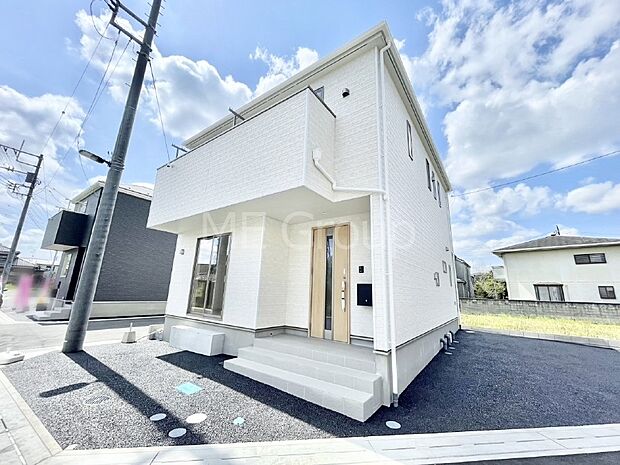 溢れる陽光でご家族の笑顔も輝く