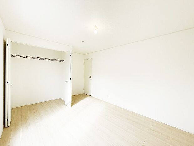 収納が充実しているので居住スペースを広々使えます