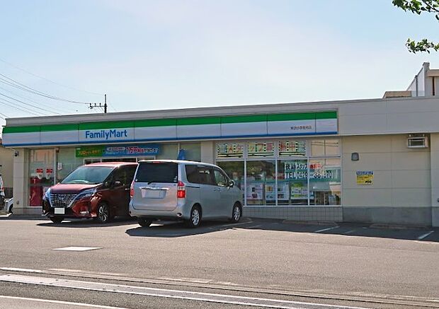 コンビニ 130m ファミリーマート 所沢小手指南店