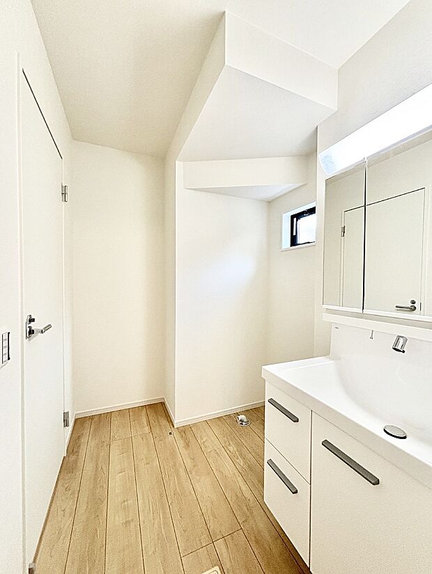 お子さんがうがい、手洗いも喜んでしてくれそうな洗面所！ 