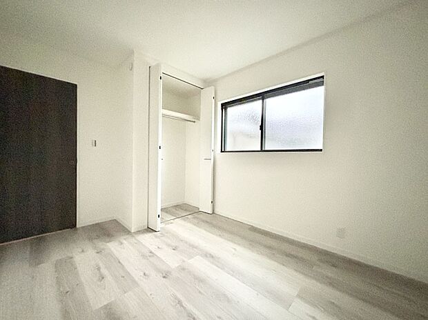 子供部屋にもおすすめな収納スペースたっぷりの居室