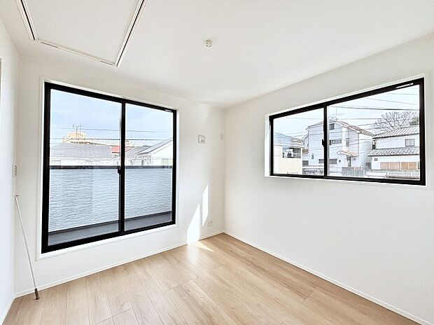 2面採光を確保した明るい空間。家族みんなが快適な暮らしを実現する設計です。