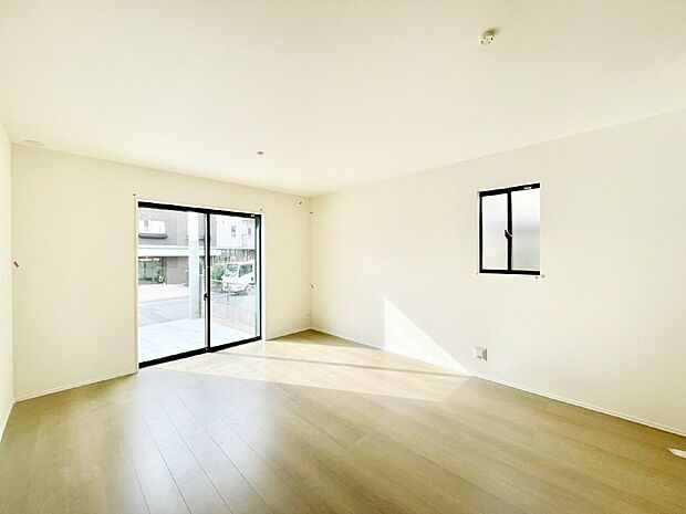 家族の笑顔が自然と生まれてくる、そんな雰囲気のダイニングに仕上がっています