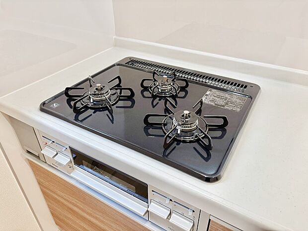 三口ガスコンロでお料理が一気にはかどりそう  　