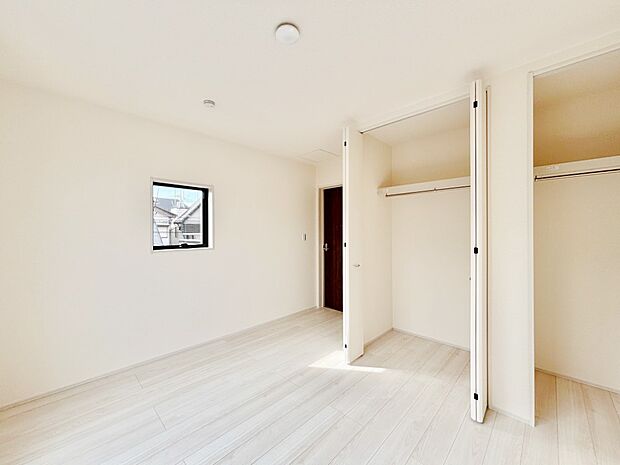 ナチュラルなフローリングはどんなインテリアにもマッチ。