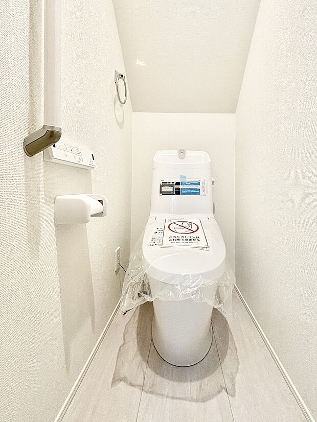 トイレは安心の2箇所！朝のバタバタも一安心です。 