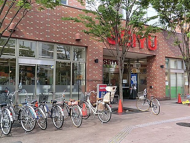 スーパー 800m 西友竹の塚店