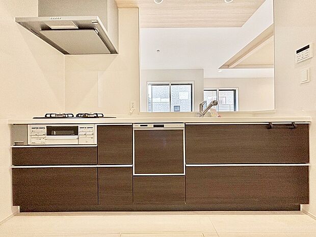 毎日使うキッチンだから、使いやすさ＆お手入れのしやすさにこだわりました。