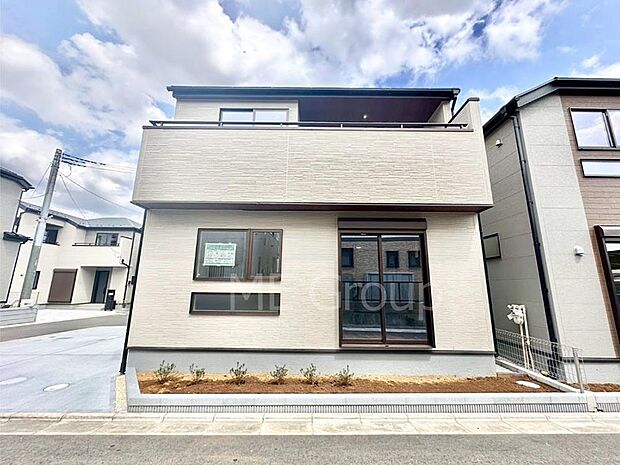 洗練された外観、上質な住空間が広がる室内は永く安心して過ごせる住居です。