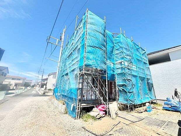 溢れる陽光でご家族の笑顔も輝く