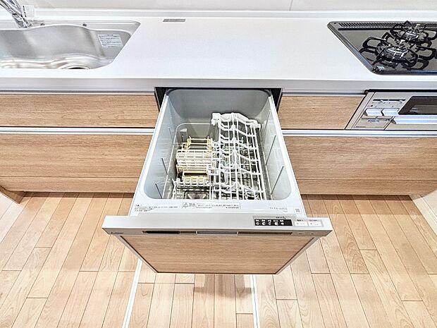 面倒なお片づけは食洗機にお任せ!家事の負担が減って、時間にも気持ちにもゆとりができます。