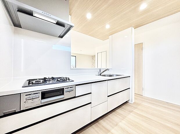 毎日使うキッチンだから、使いやすさ＆お手入れのしやすさにこだわりました。 